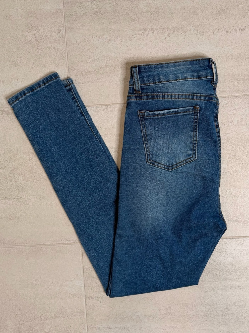 💛 2 for 20- SHEIN - Classic Mid-Blue Skinny Jeans